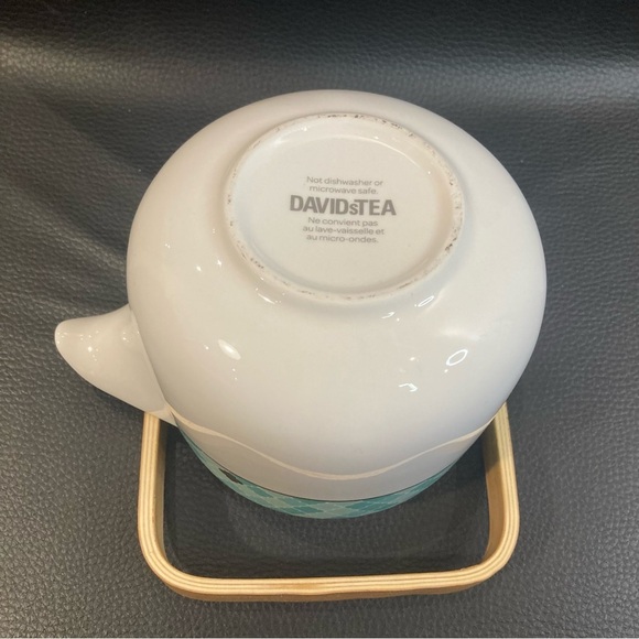 DAVID’S TEA Never Used Green Leaf Motif Gold Accent Wood Handle Tea  Pot - Picture 14 of 15